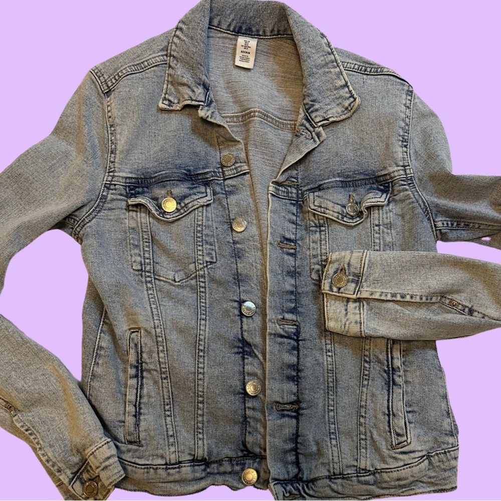 & denim H&M women’s denim jacket cropped long sleeve ex boyfriend style size 8